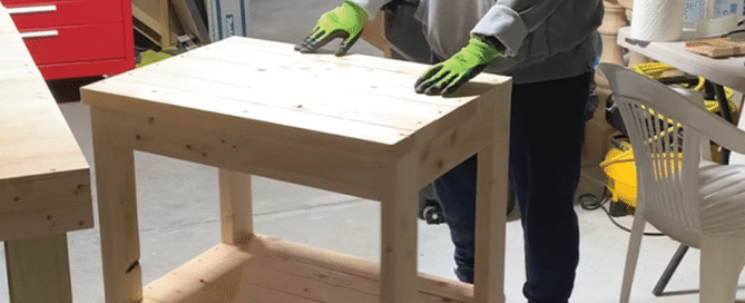 Rolling Benchtop Tool Stand